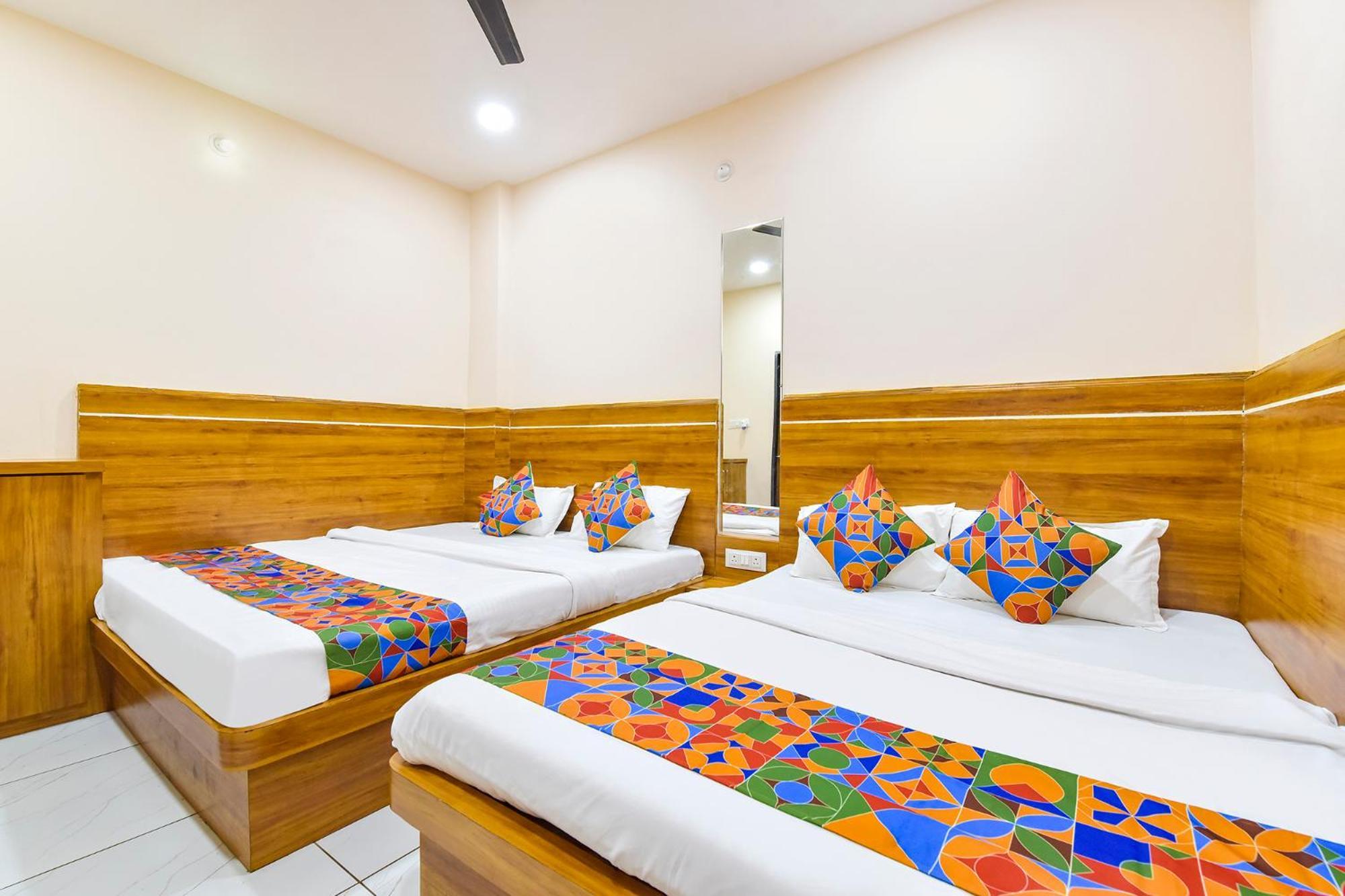 Fabhotel Somnath Уджайн Екстериор снимка