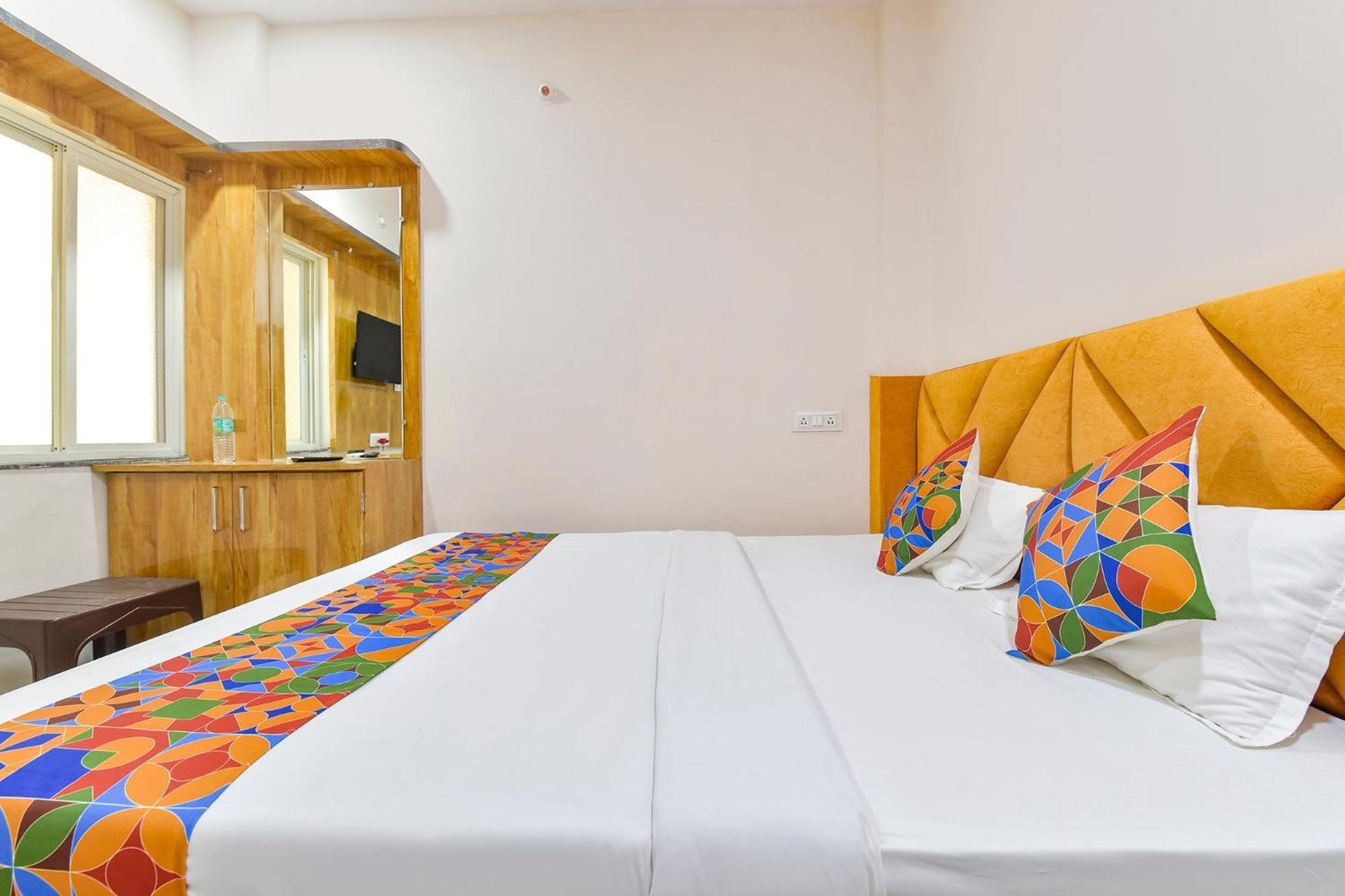 Fabhotel Somnath Уджайн Екстериор снимка